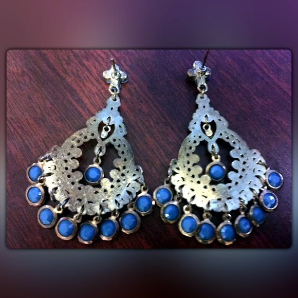 Blue & Gold Tone Vintage Style Chandelier Earrings - Picture 5 of 5